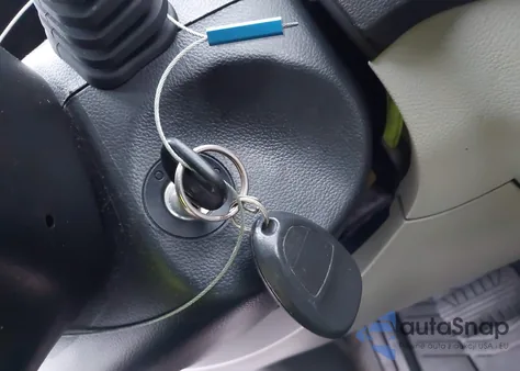 2008 Saturn Vue 4-Cyl Xe z USA, uszkodzony, nr VIN 3GSCL33P48S703902